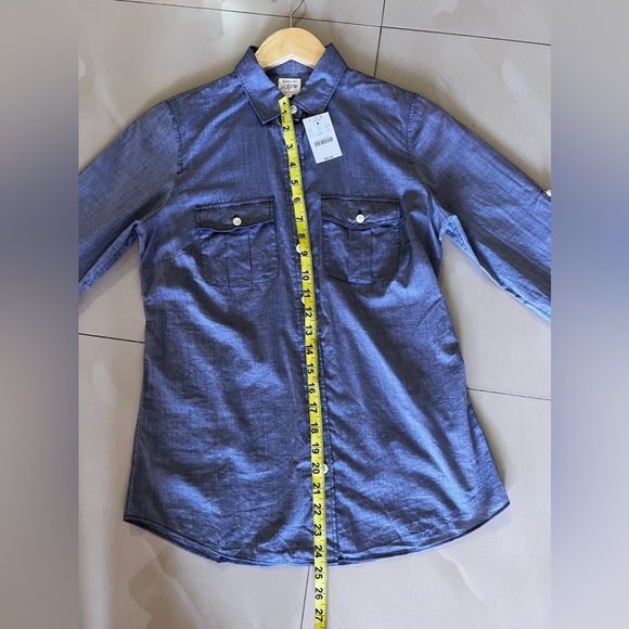 J Crew Shirt Womens Sz S Blue 100% Cotton Chambray Button Up Roll Tab Sleeve - Picture 15 of 16